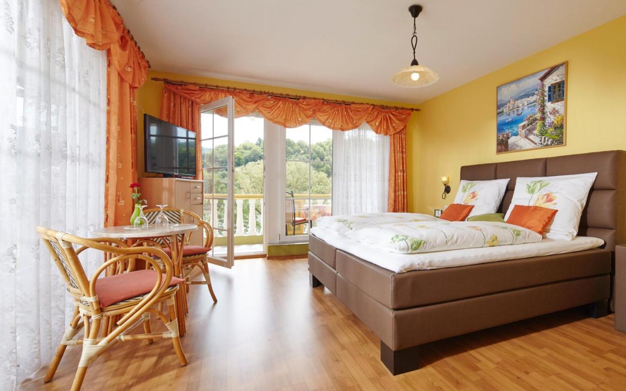 Panorama Hotel & Restaurant Krov Ngoại thất bức ảnh